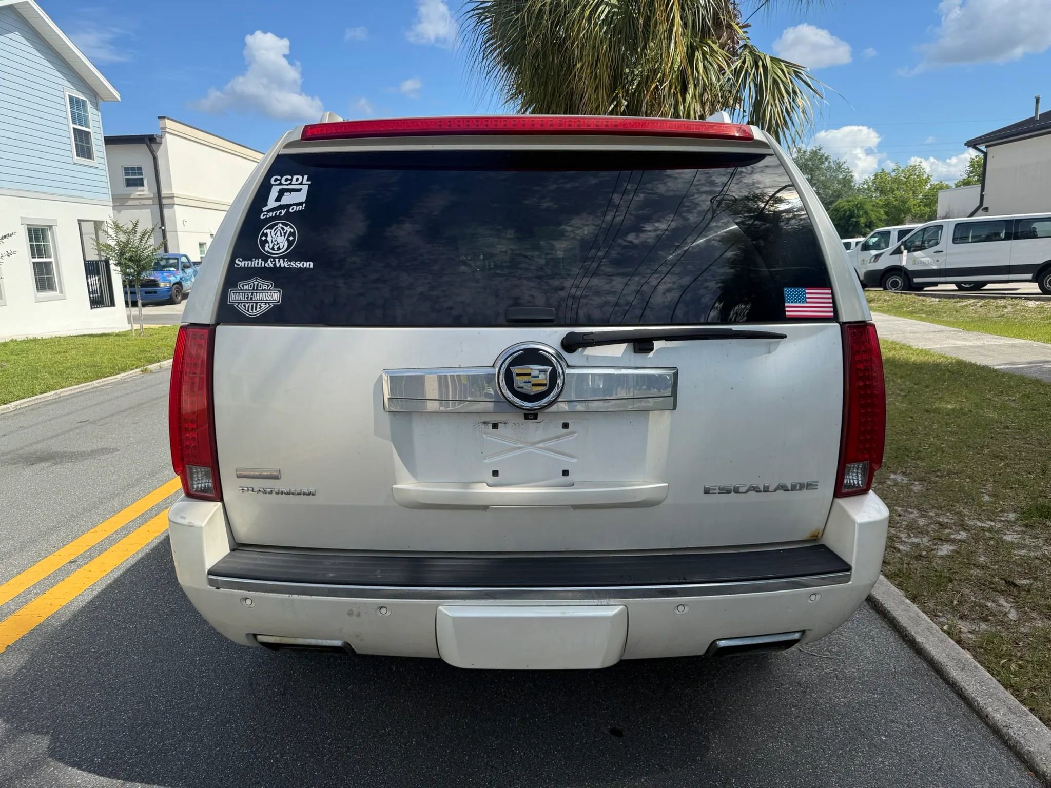 Used 2012 Cadillac Escalade Platinum AWD/4WD image 7