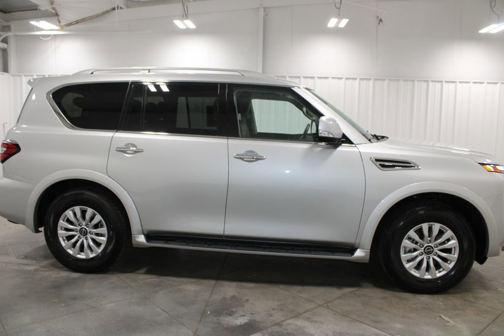 Used 2024 Nissan Armada SV AWD/4WD image 11