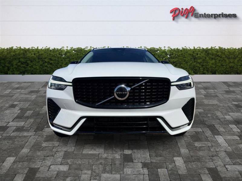 Used 2024 Volvo XC60 B5 Core w/ Protection Package Premier image 6