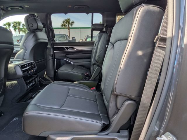 New 2026 Jeep Grand Wagoneer Limited AWD/4WD image 14