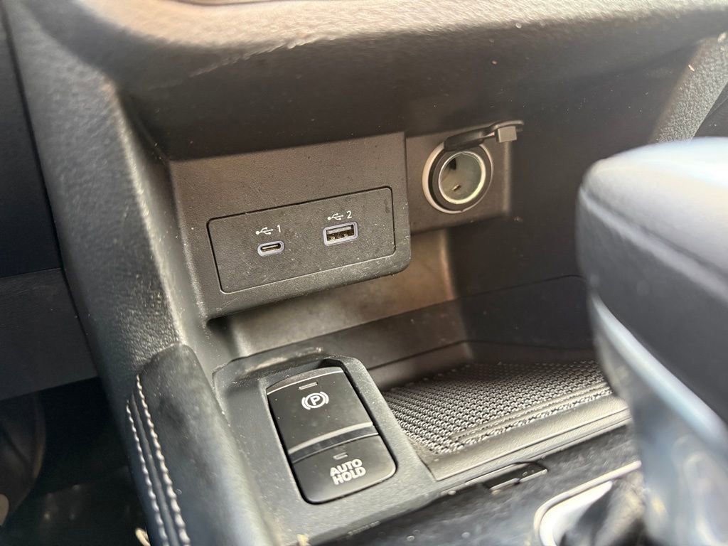 Used 2023 Nissan Kicks SV image 30