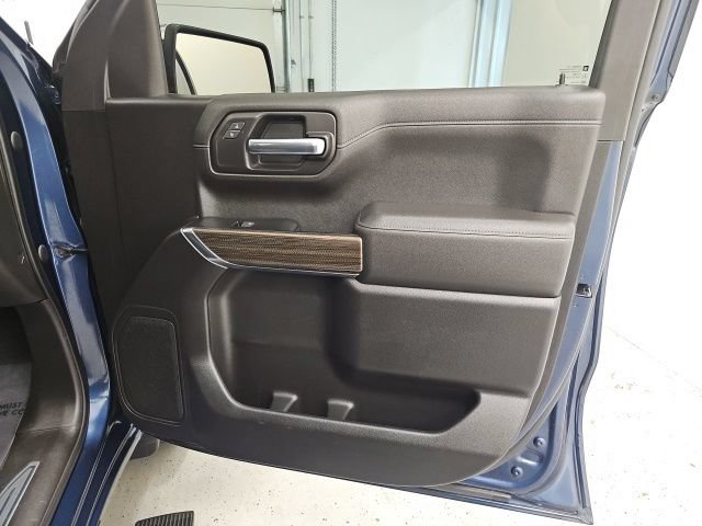 Used 2022 Chevrolet Silverado 1500 LT AWD/4WD image 32