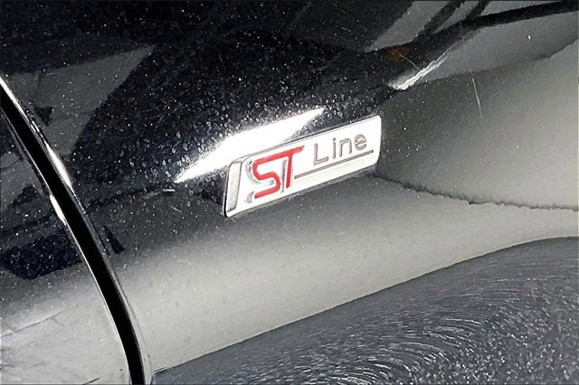 Used 2025 Ford Explorer ST-Line w/ ST-Line Street Pack image 24