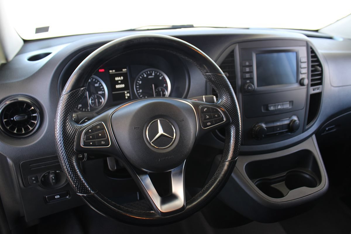 Used 2022 Mercedes-Benz Metris image 10