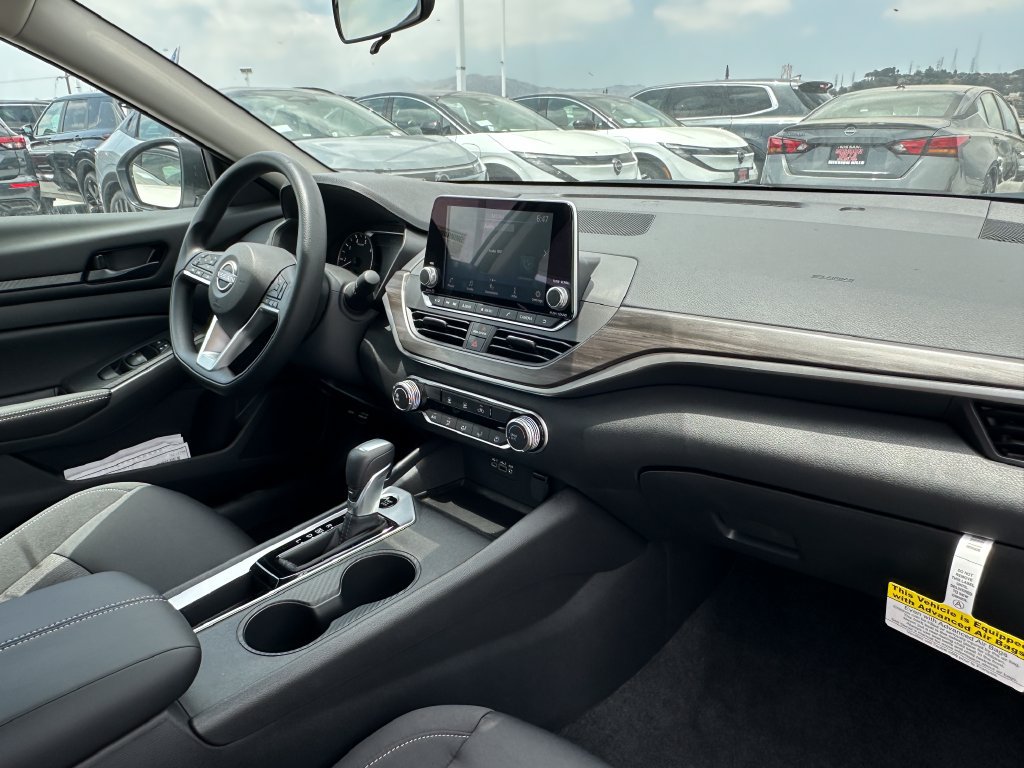 New 2026 Nissan Altima 2.5 SV FWD image 15