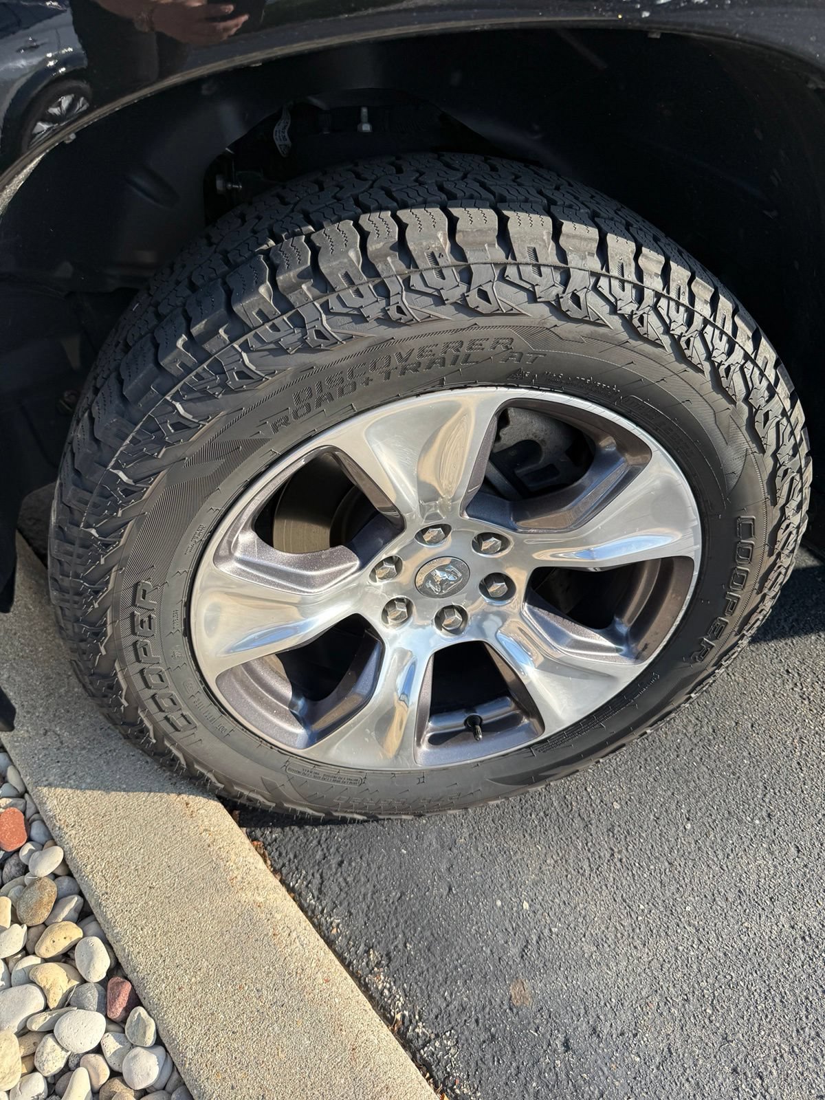 Used 2021 RAM 1500 Laramie AWD/4WD image 8