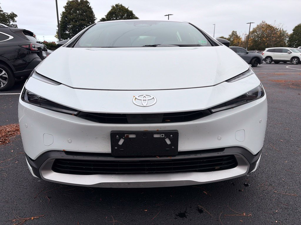 Used 2023 Toyota Prius Prime FWD image 2