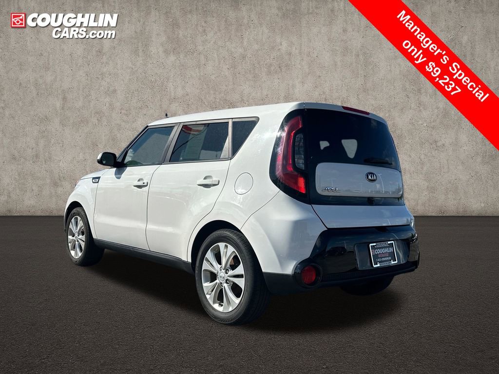 Used 2016 Kia Soul + image 6