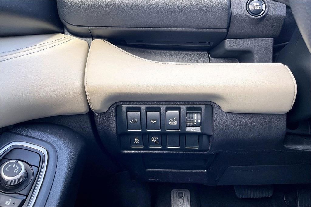 Used 2020 Subaru Ascent Limited w/ Technology Package image 35