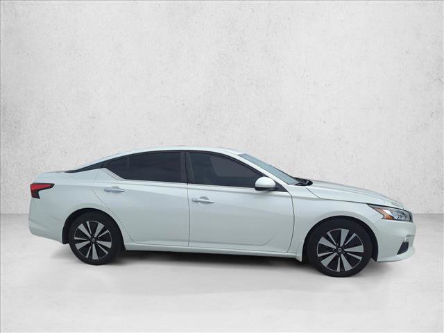 Used 2021 Nissan Altima 2.5 SV FWD video 4