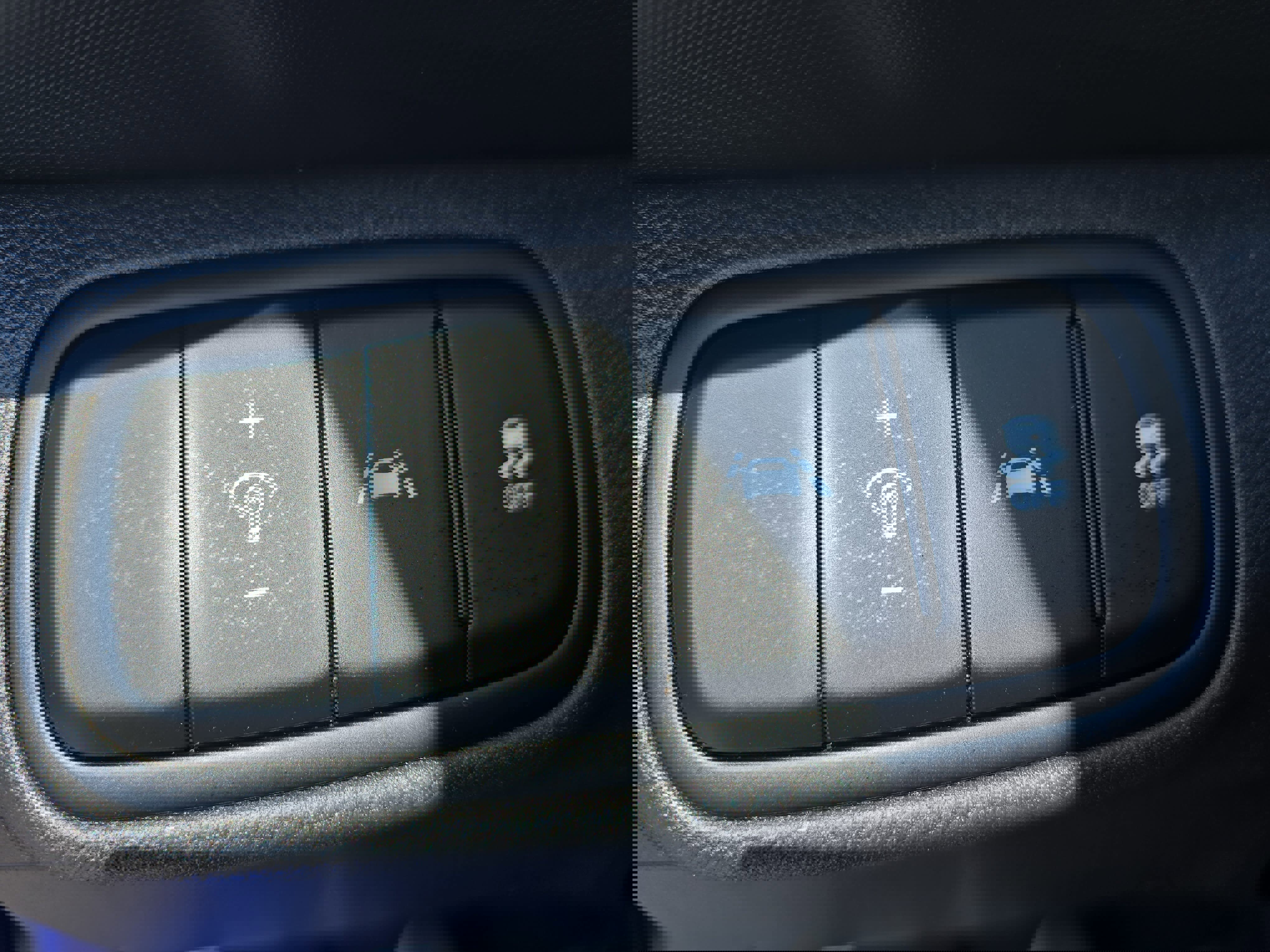 Used 2020 Hyundai Venue SE image 26