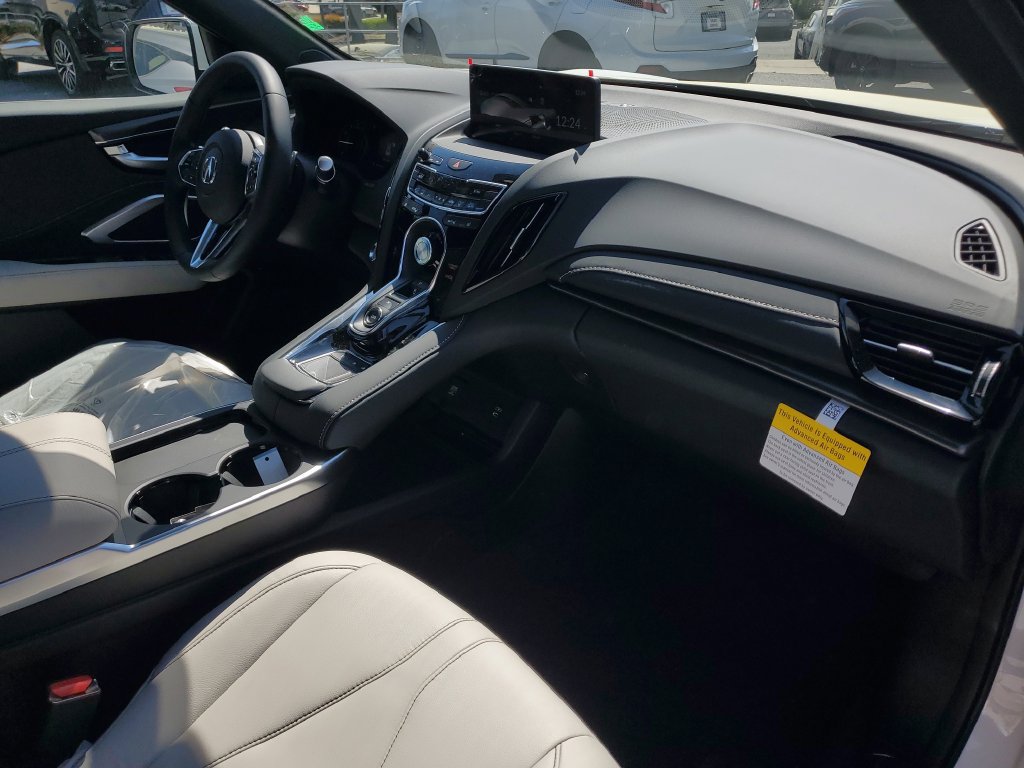 New 2026 Acura RDX SH-AWD image 4