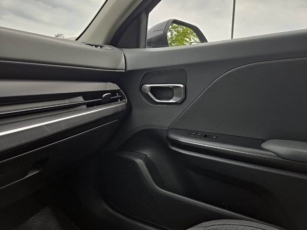Certified 2025 Kia K4 FWD image 25