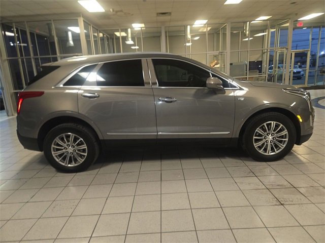 Used 2018 Cadillac XT5 Luxury w/ Driver Awareness Package image 9