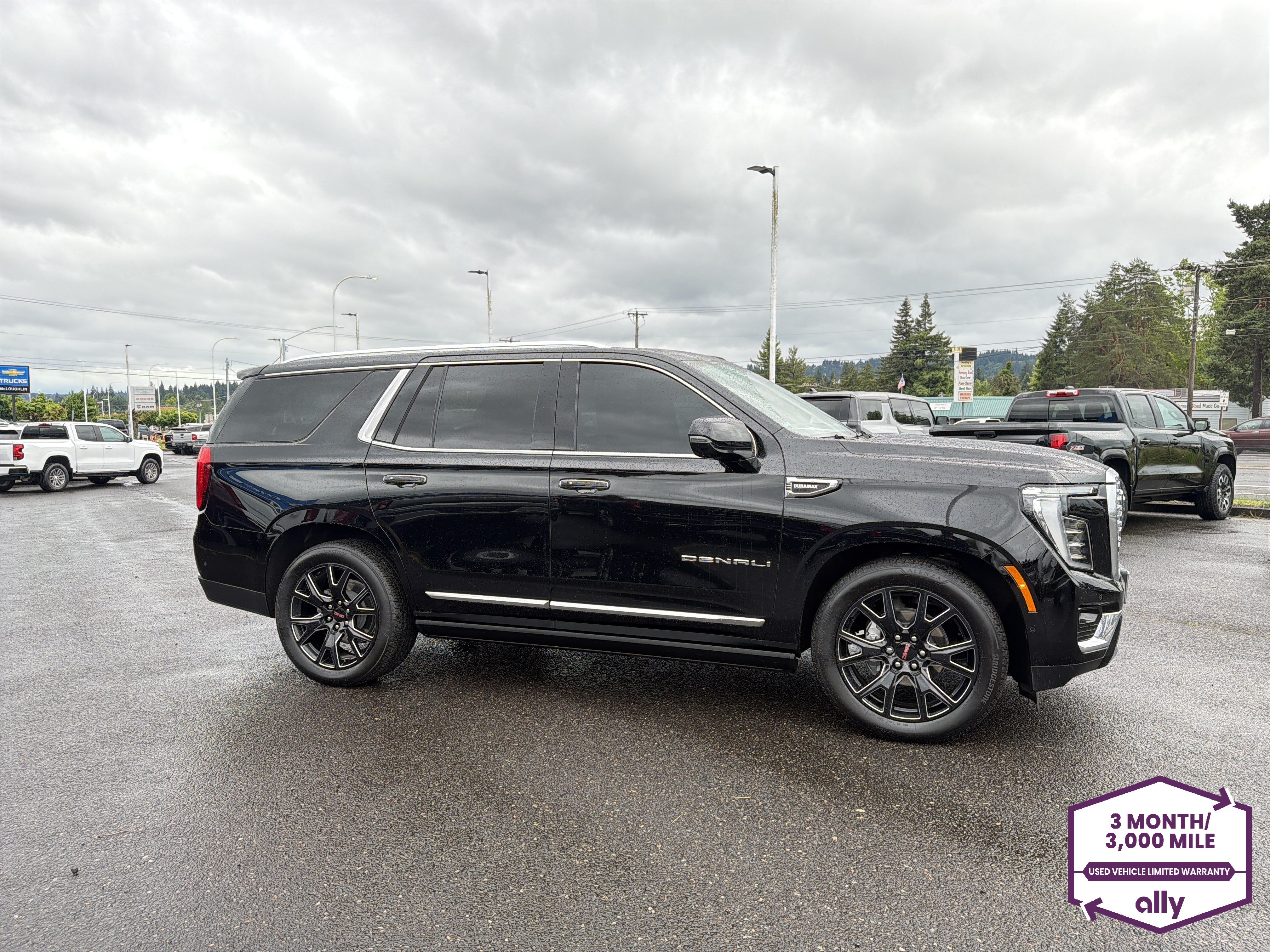 Used 2025 GMC Yukon Denali w/ Denali Reserve Package AWD/4WD image 7