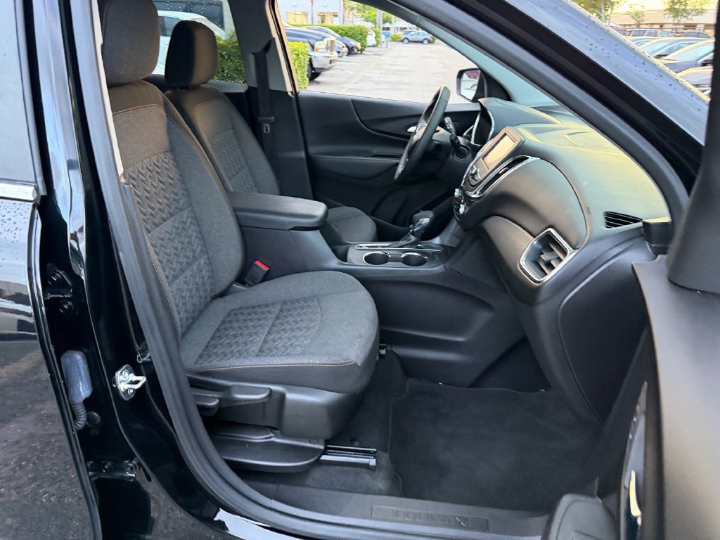 Used 2024 Chevrolet Equinox LT FWD image 19