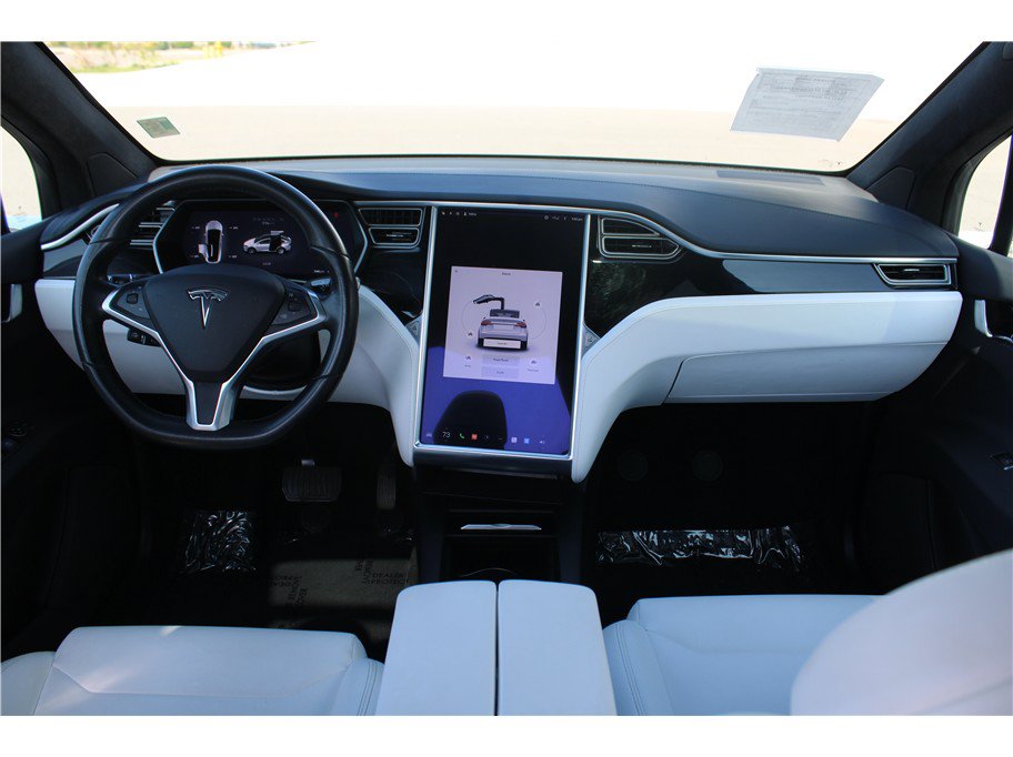 Used 2018 Tesla Model X 75D AWD/4WD image 10