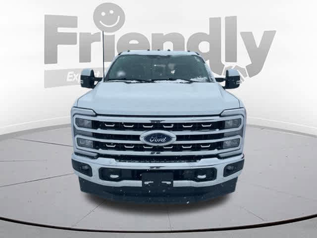 Used 2023 Ford F250 Lariat w/ Chrome Package image 2