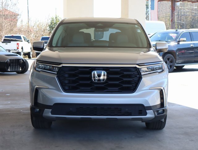 Used 2025 Honda Pilot EX-L image 9
