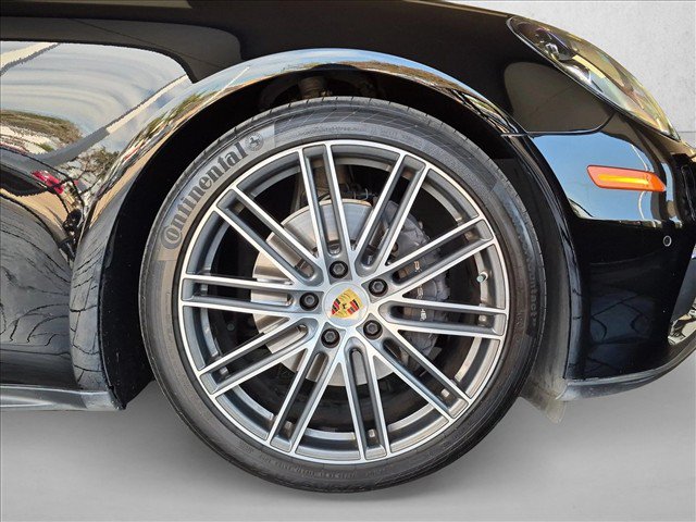 Used 2018 Porsche Panamera w/ Premium Package Plus RWD image 26