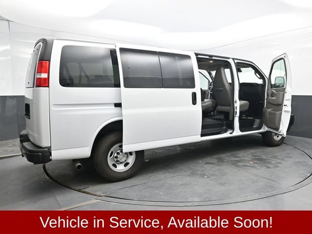 Used 2024 Chevrolet Express 3500 LS RWD image 47