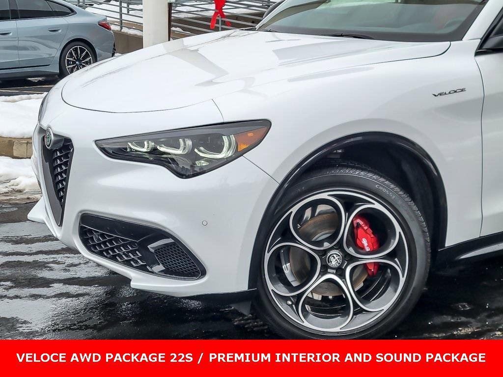 Used 2024 Alfa Romeo Stelvio Veloce image 2