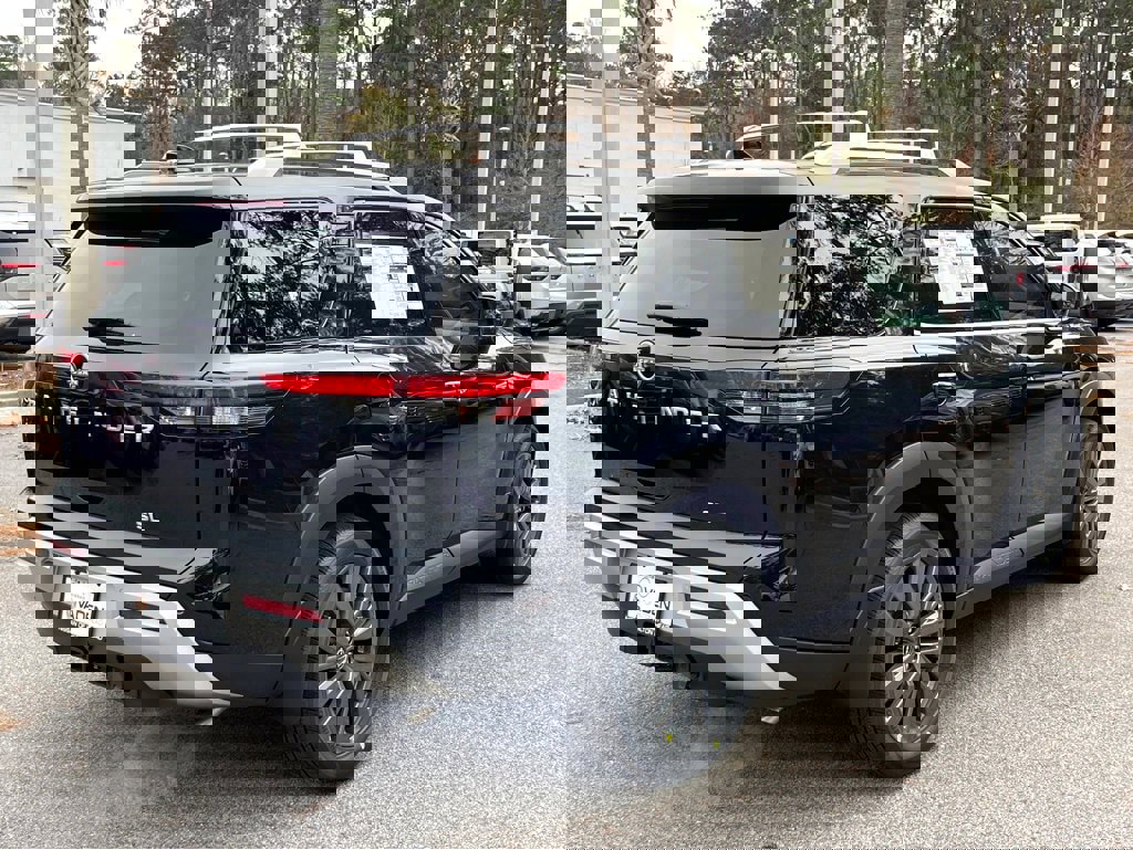 New 2025 Nissan Pathfinder SL w/ Lighting Package (N92) image 6