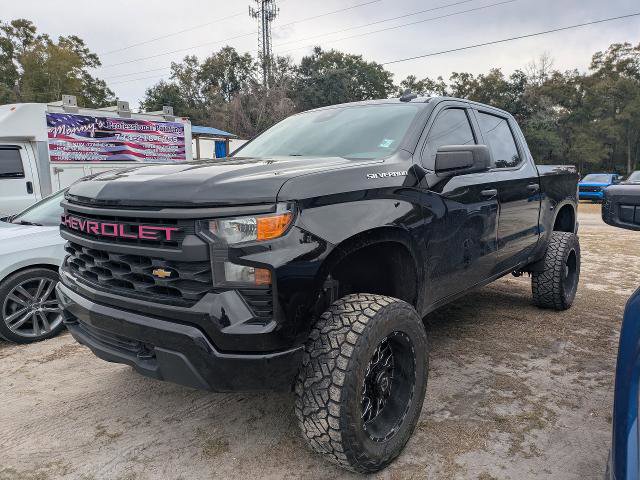 Used 2023 Chevrolet Silverado 1500 Custom image 2