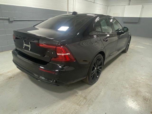Used 2025 Volvo S60 T8 Ultra image 3