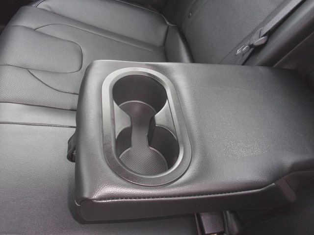 Used 2023 Hyundai Elantra Limited image 27