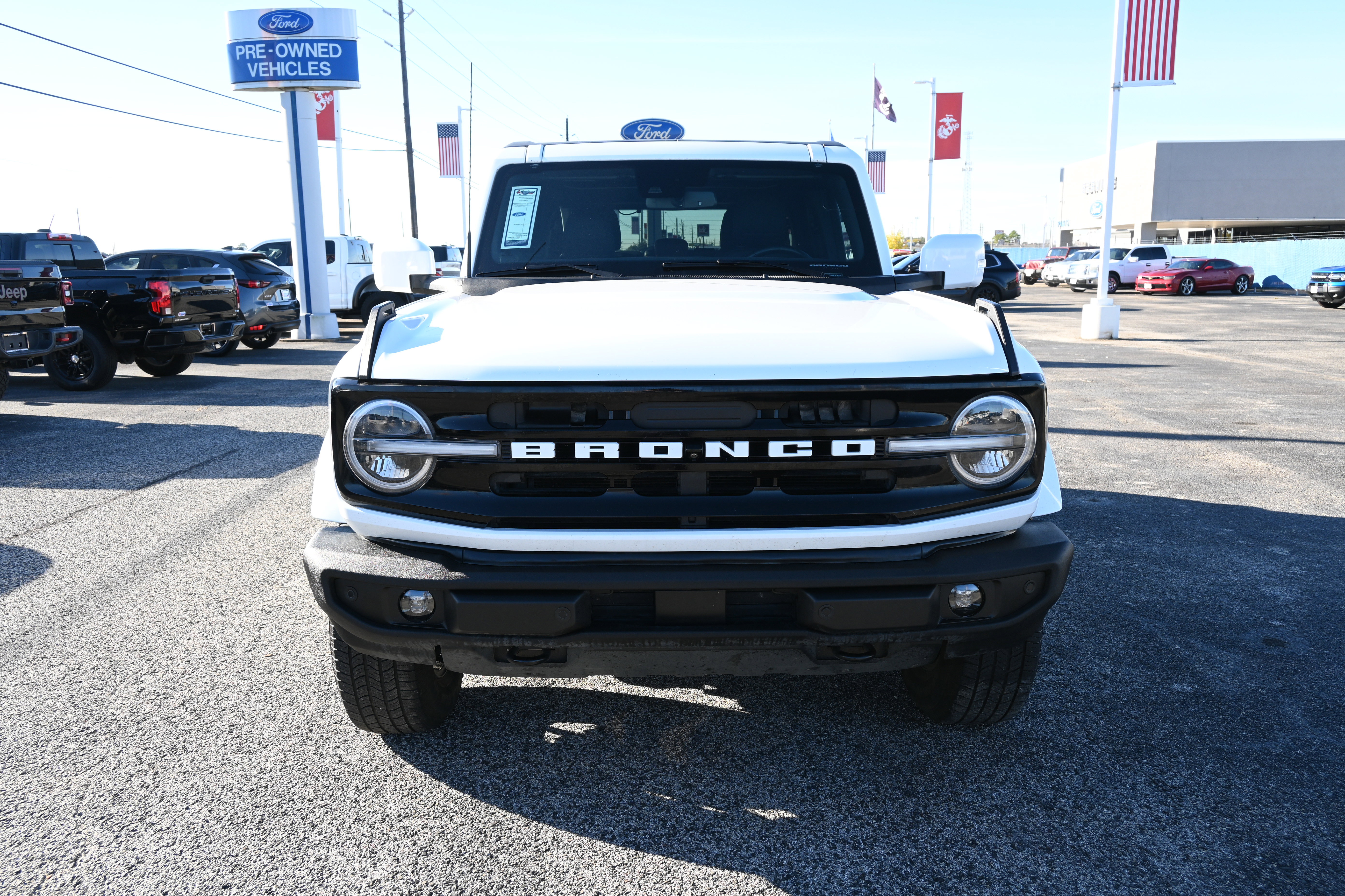 Used 2022 Ford Bronco Outer Banks image 8
