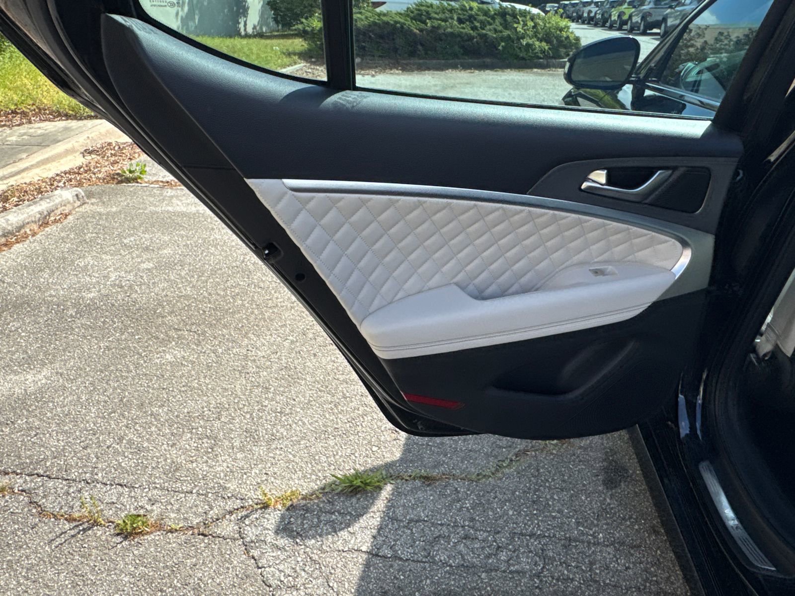 Used 2025 Genesis G70 3.3T Advanced w/ Sport Prestige Package image 22