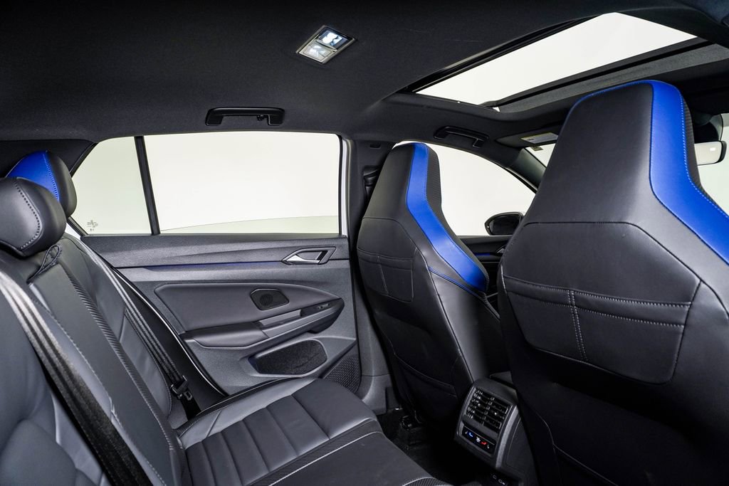 Used 2024 Volkswagen Golf R image 18