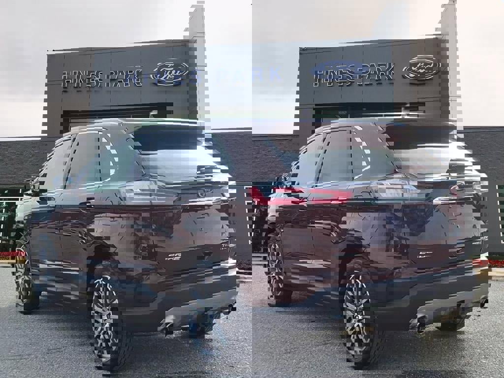 Used 2020 Ford Edge Titanium image 5