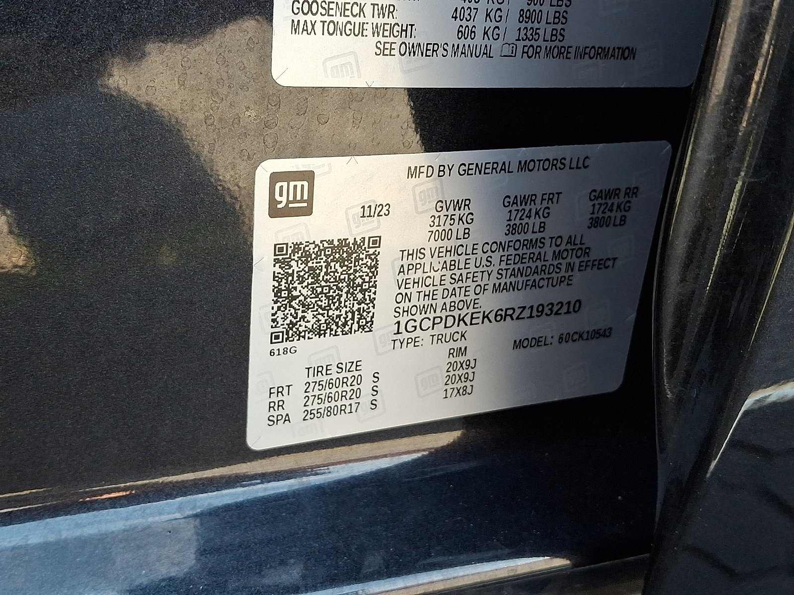 Used 2024 Chevrolet Silverado 1500 LT AWD/4WD image 27