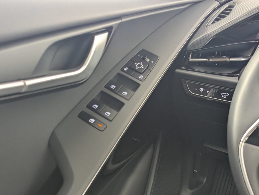 New 2026 Kia Niro Wind FWD image 15