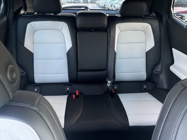New 2026 Chevrolet Equinox EV LT w/ Convenience Package II FWD image 29