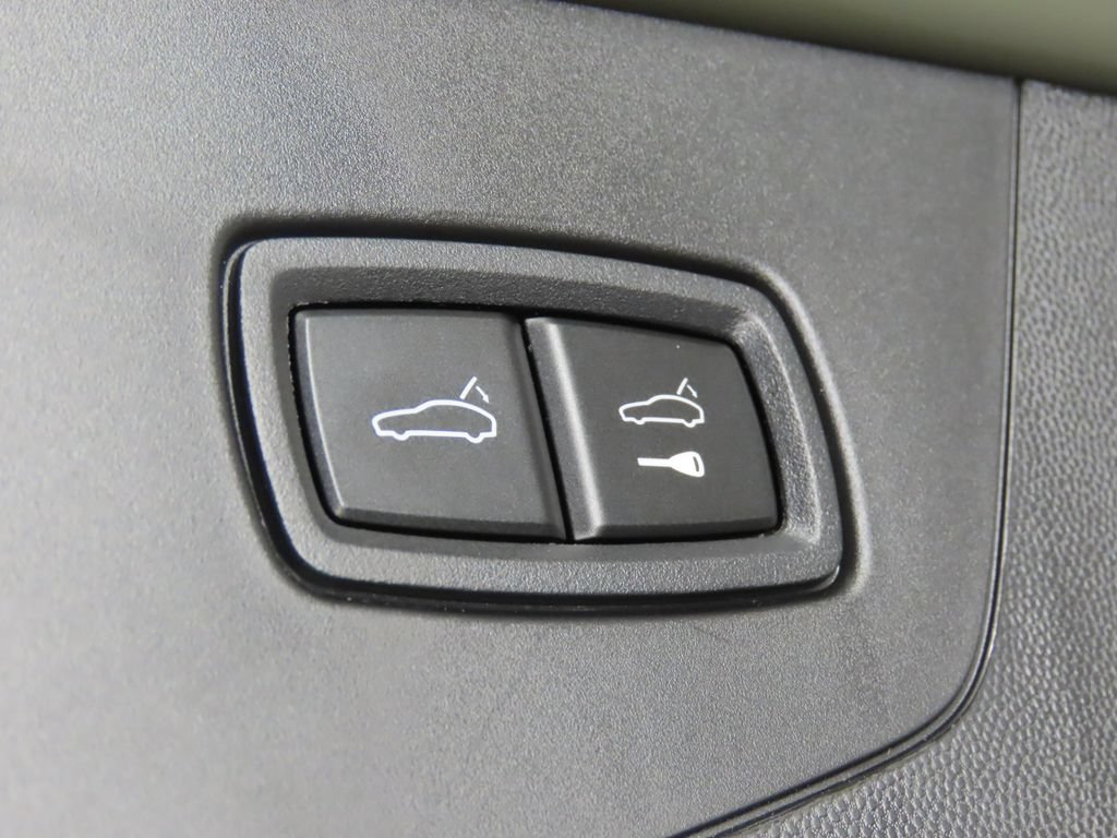 New 2026 Porsche Cayenne Electric AWD/4WD image 52