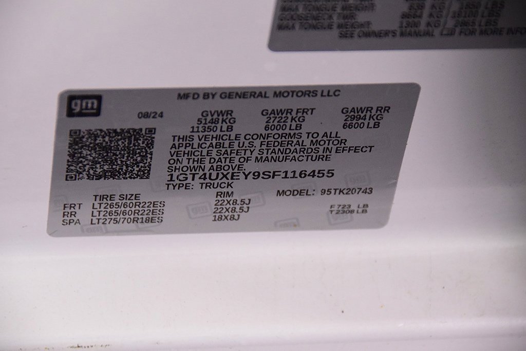 Used 2025 GMC Sierra 2500 Denali Ultimate w/ Snow Plow Prep/Camper Package image 18