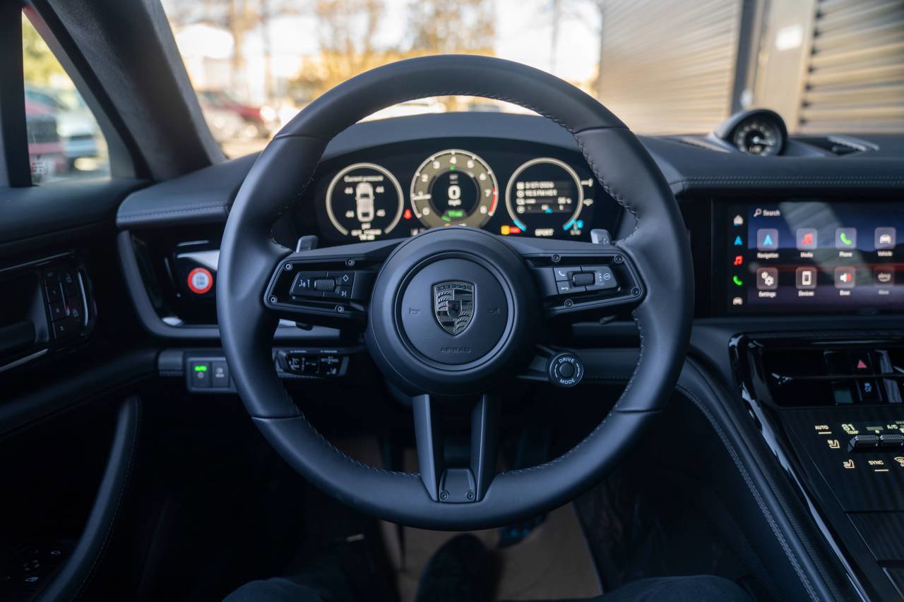 New 2026 Porsche Panamera Turbo image 13