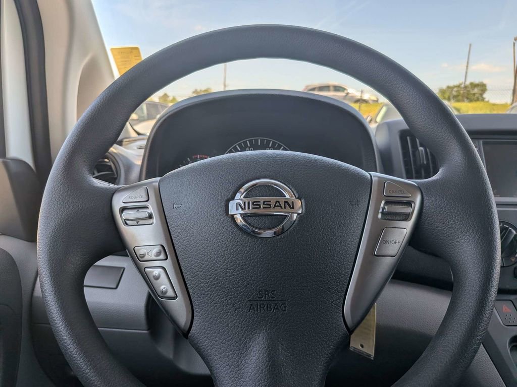 Used 2020 Nissan NV200 S image 19
