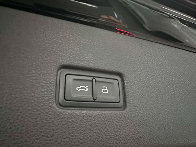 Used 2023 Audi Q8 Premium w/ Convenience Package AWD/4WD image 7