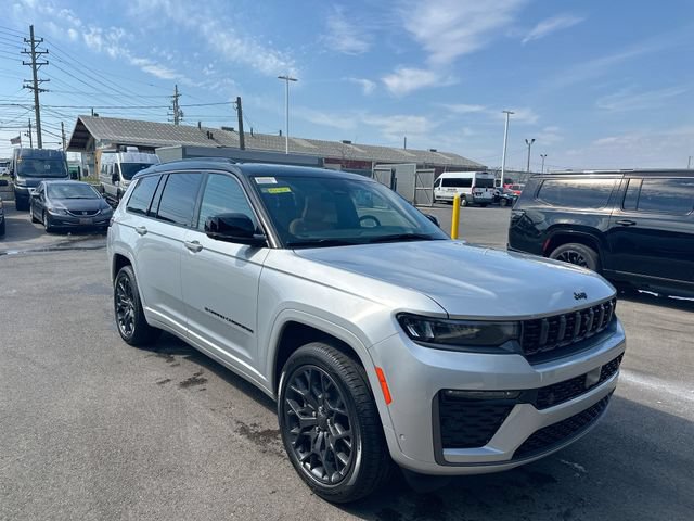 New 2026 Jeep Grand Cherokee L Summit w/ Obsidian Package AWD/4WD image 11