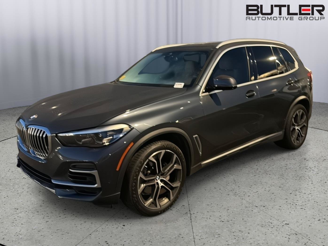Used 2022 BMW X5 xDrive40i w/ Premium Package AWD/4WD image 2