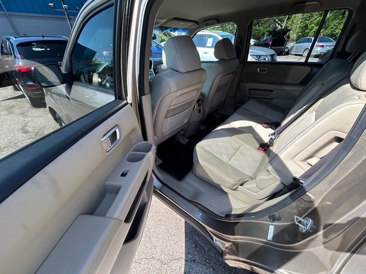 Used 2011 Honda Pilot LX image 7