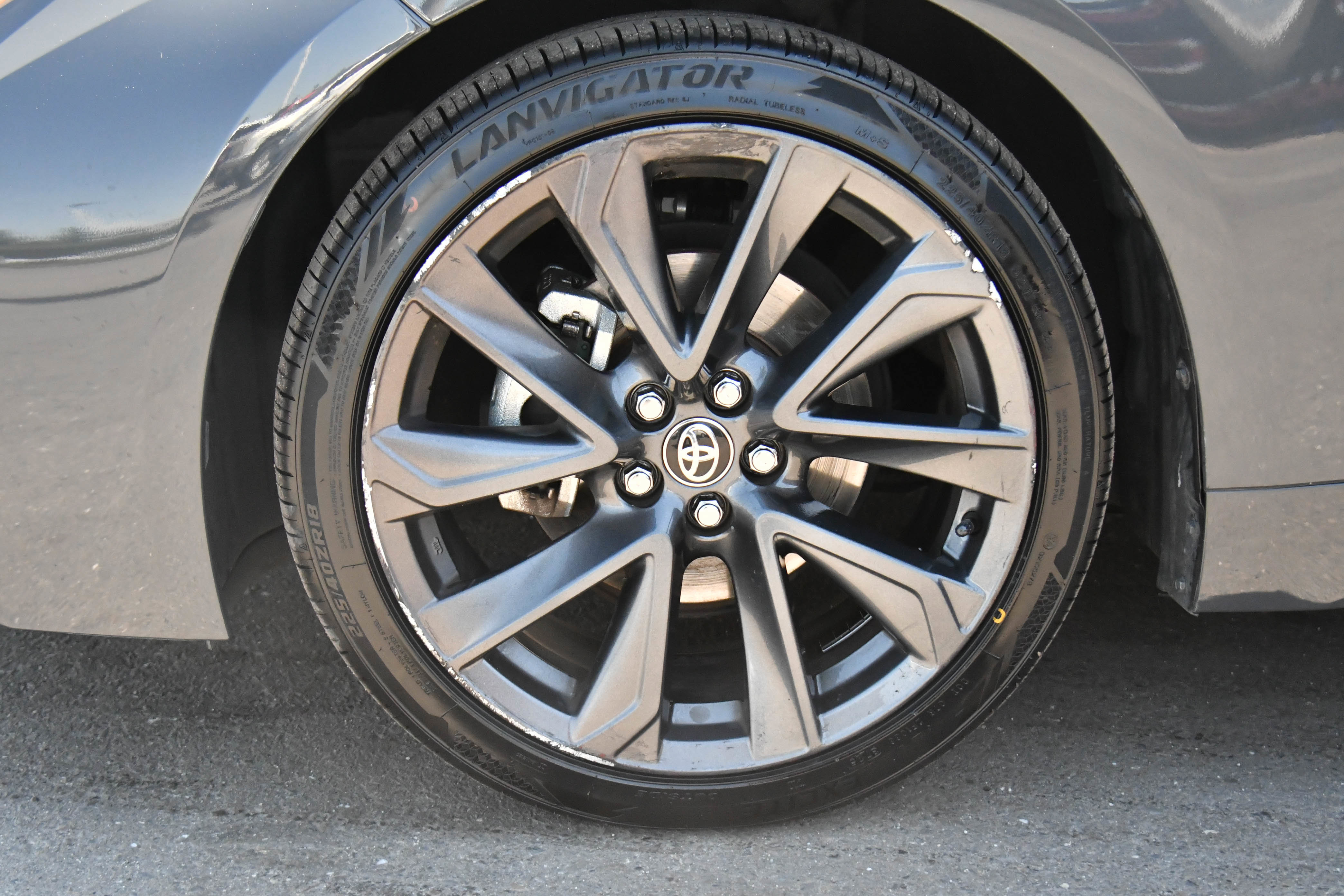 Used 2023 Toyota Corolla SE w/ SE Premium Package FWD image 12