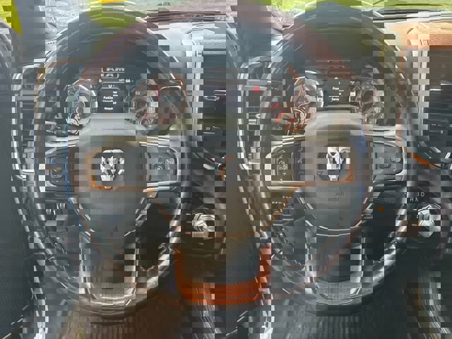 Used 2022 RAM 1500 Limited w/ Body Color Bumper Group image 14