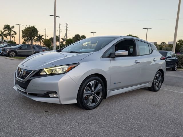 Used 2019 Nissan Leaf SV w/ SV Technology Package image 3