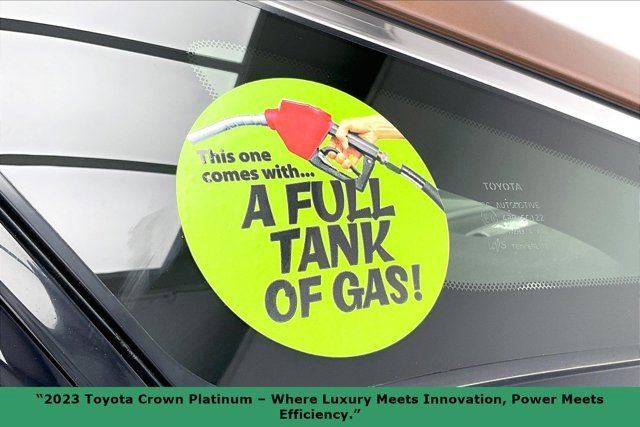Used 2023 Toyota Crown Platinum image 10