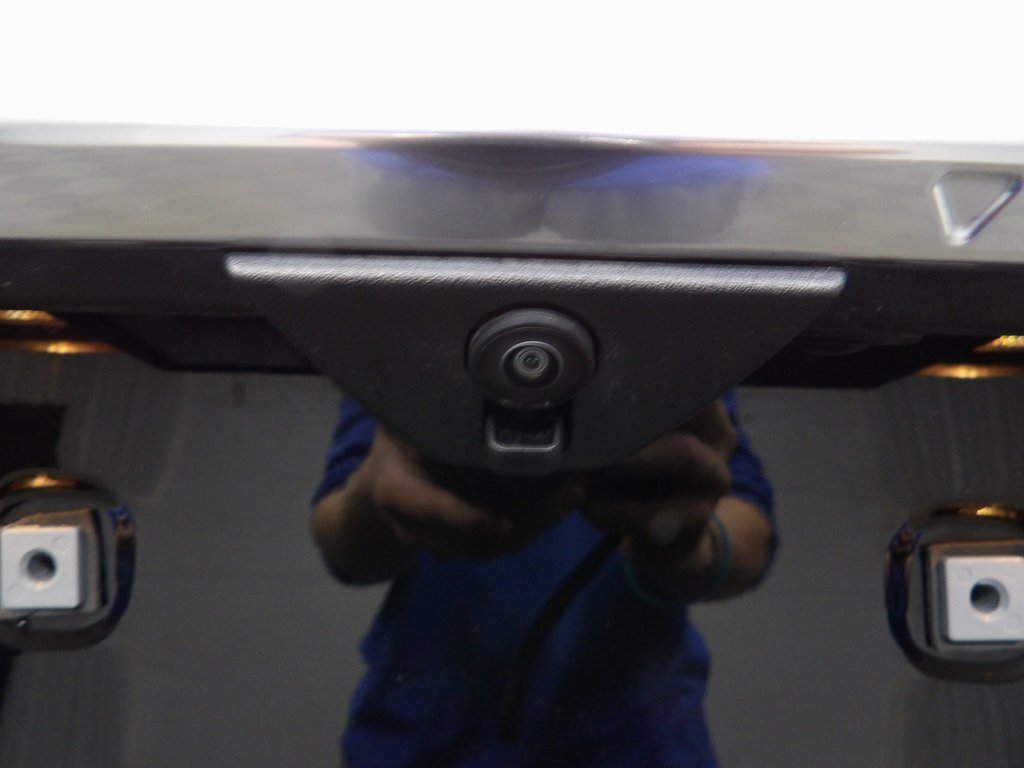 Used 2024 Ford Expedition Platinum image 32